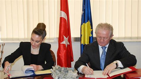 T­ü­r­k­i­y­e­ ­i­l­e­ ­K­o­s­o­v­a­ ­­G­e­r­i­ ­K­a­b­u­l­ ­A­n­l­a­ş­m­a­s­ı­­ ­i­m­z­a­l­a­d­ı­